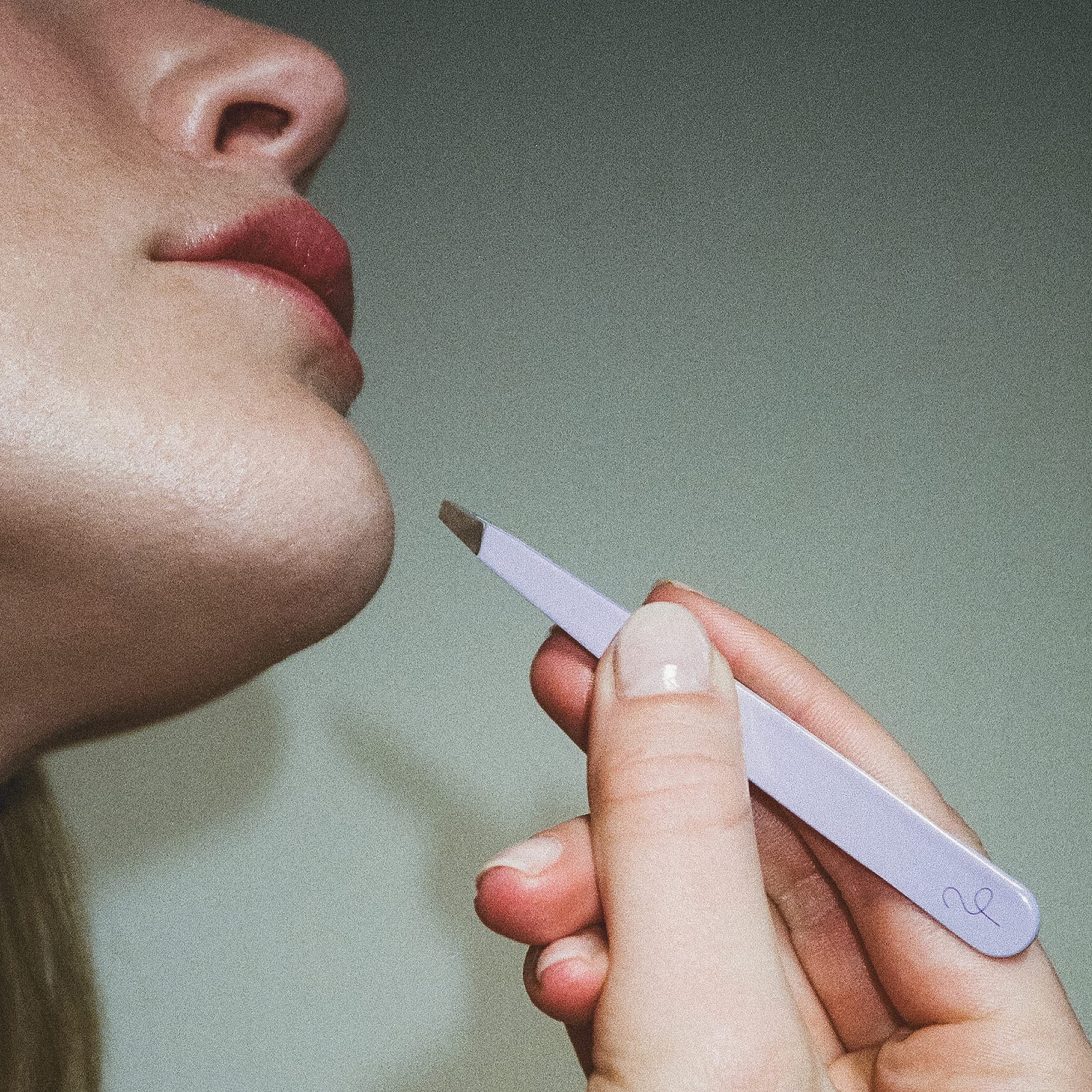 42-flamingo-tweezers-for-women-facial-hair-stainless-steel-slant-tip-tweezer-for-precision-hair-removal-lilac-1.jpg